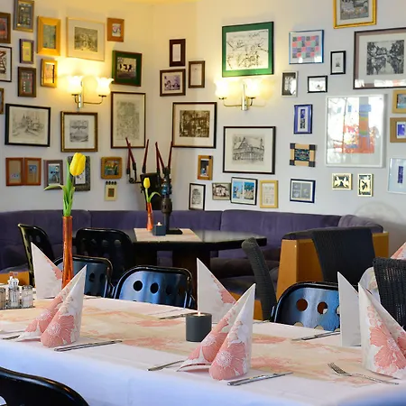 Achat Hotel Suhl Hotel 4*