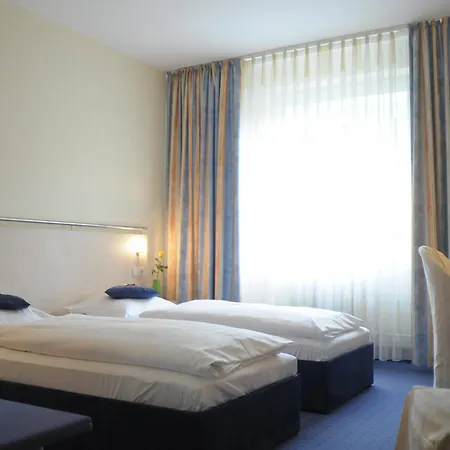Otel Achat Suhl