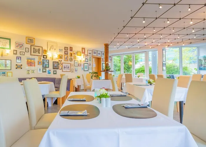 Achat Szálloda Suhl